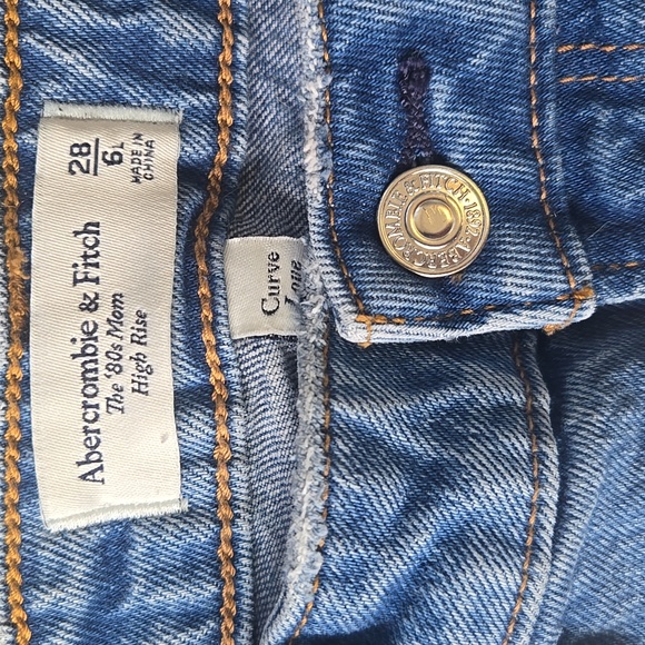 Abercrombie & Fitch The 80's Mom High Rise Distressed Jeans 28 Long - Picture 5 of 12